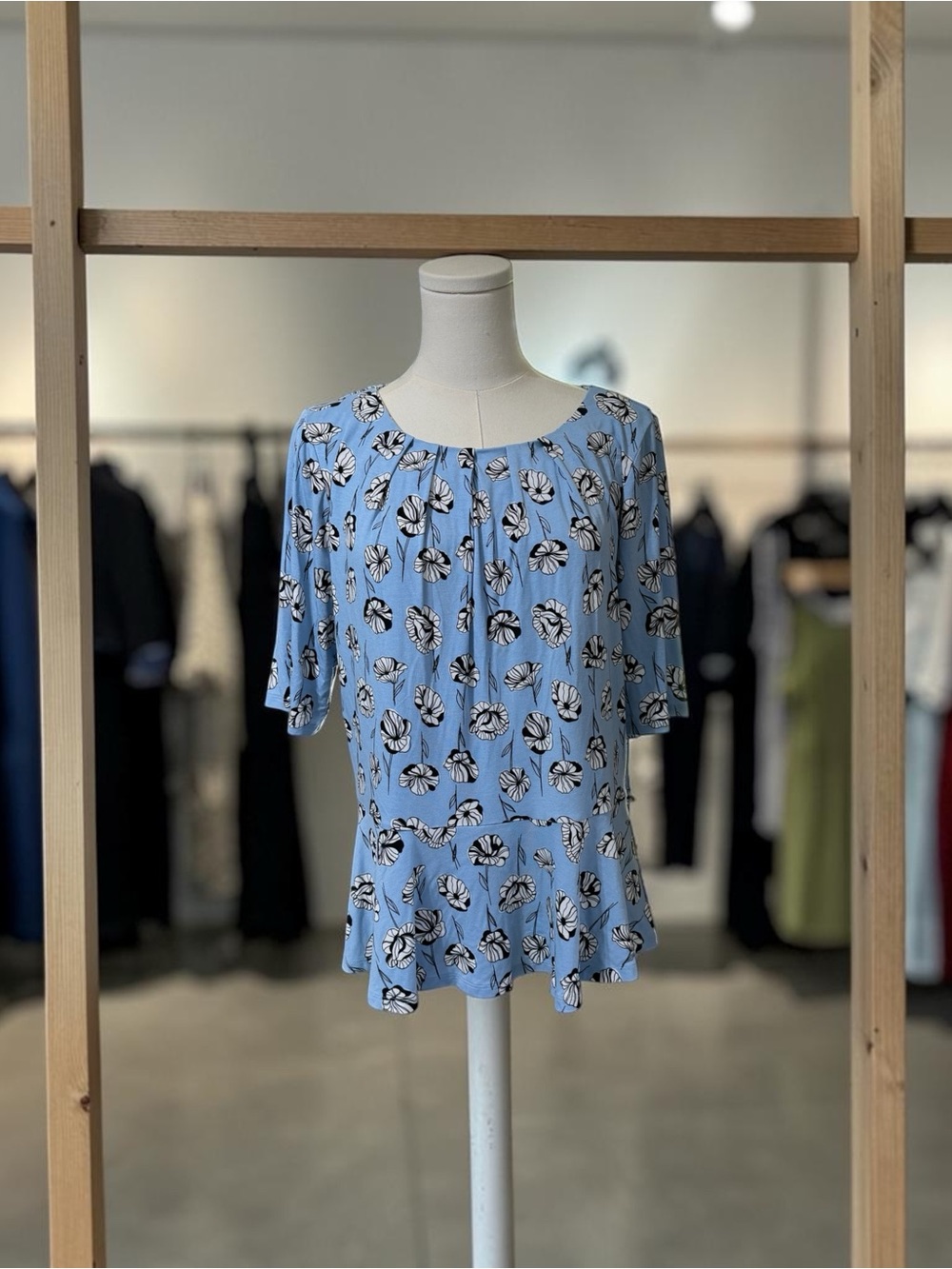 Liz Claiborne Blue Floral‎ Blouse SZ LG